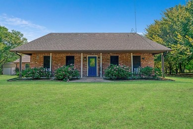 (private lake, pond, coastal) Home For Sale in Powderly Texas