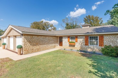 Lake LBJ Home For Sale in Horseshoe Bay Texas