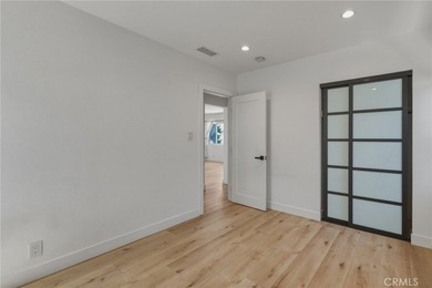 Welcome to the Lower Hollywood Riviera-where style, comfort, and - photo 13