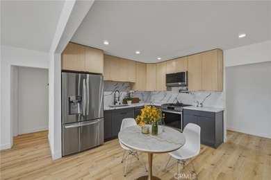 Welcome to the Lower Hollywood Riviera-where style, comfort, and - photo 23