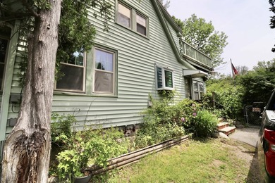 Classic 1930s Gambrel brimming with charm, character, and - photo 6