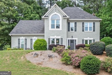 Welcome home to this stunning, move-in-ready 4-bedroom beauty - photo 1