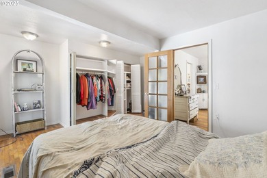 Charming multi-unit woodland retreat Near Paradise Point Beach & - photo 14
