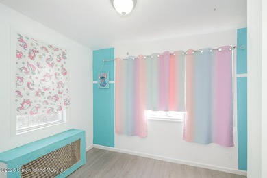 Elm Park Detached 2 Family 5 Bedrooms 2 Full Baths Renovated - photo 20