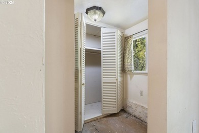 Charming multi-unit woodland retreat Near Paradise Point Beach & - photo 25