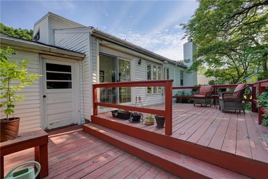Conveniently located near Lake Ontario, this spacious 3-bedroom - photo 27