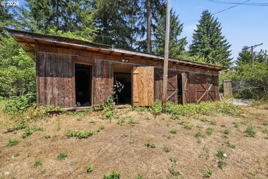So much potential in this lovely riverfront property located - photo 32