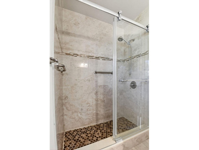 A BRAND NEW ROOF!!! Welcome to one of the best opportunities in - photo 33
