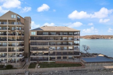 Lake of the Ozarks Condo For Sale in Lake Ozark Missouri