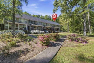 Turnkey. Renovated. Lake views + boat slip! Completely renovated - photo 2