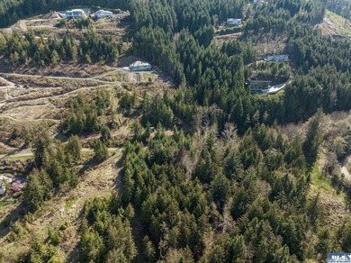 Lots of trees and privacy, in this gated community! Remove some - photo 5