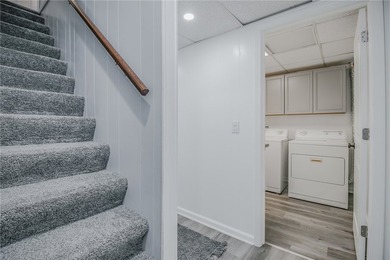 This meticulously remodeled townhouse blends timeless design - photo 15