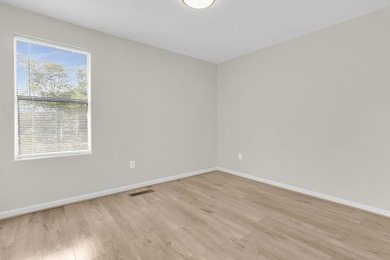 Welcome to this beautifully renovated 2-bedroom, 1.5-bath - photo 21