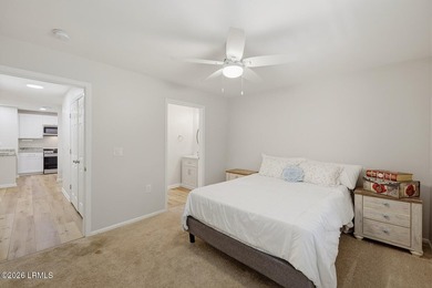 Beautifully updated with thoughtful renovations , this move-in - photo 25