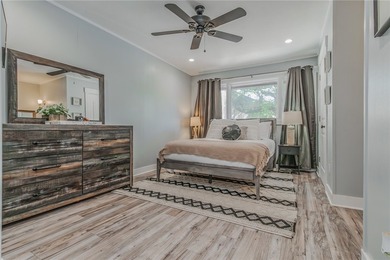 This meticulously remodeled townhouse blends timeless design - photo 27