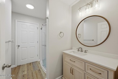 Beautifully updated with thoughtful renovations , this move-in - photo 27