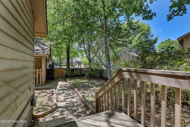 Looking for golf course living with exceptional views? This - photo 3
