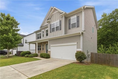 Welcome home to this beautifully designed executive residence in - photo 2