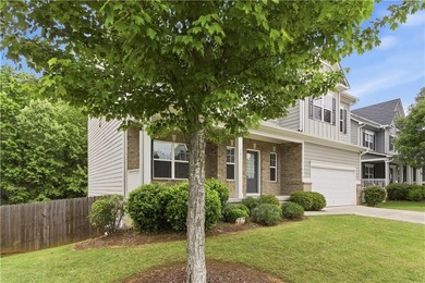 Welcome home to this beautifully designed executive residence in - photo 3