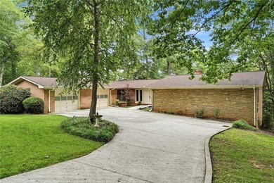 So much to love!! Lakeside retreat located ON THE WATER in the - photo 1