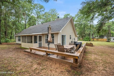Welcome to the Lady's Island home you've been looking for! - photo 23