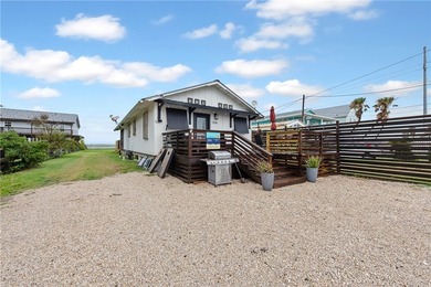 Attention BUYERS: This fully furnished 3-bedroom, 3-bath home - photo 3