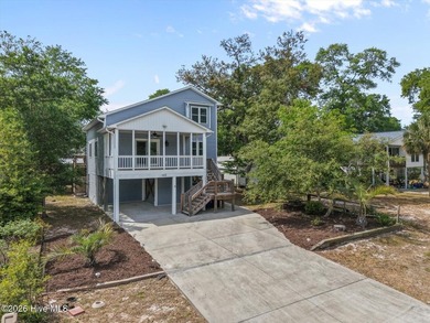 FULLY RENOVATED. SEPARATE SUITE. OVER 2,100 HEATED SQ FT. This - photo 3