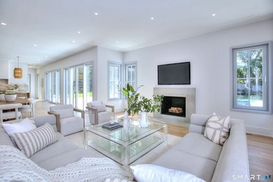 Tucked away on a quiet cul de sac in the desirable Hunt Club - photo 19