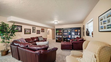 Nestled in a peaceful cul-de-sac, this beautifully updated home - photo 20