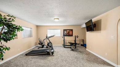 Nestled in a peaceful cul-de-sac, this beautifully updated home - photo 21