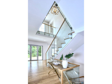 Tucked away on a quiet cul de sac in the desirable Hunt Club - photo 23