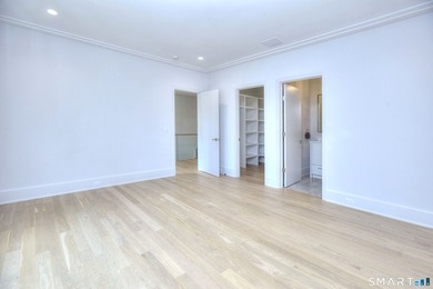 Tucked away on a quiet cul de sac in the desirable Hunt Club - photo 30