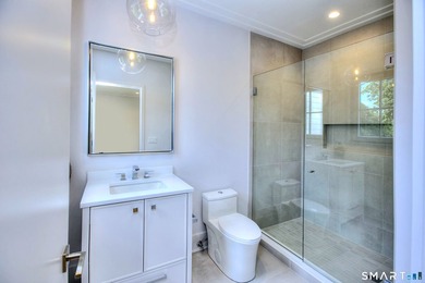 Tucked away on a quiet cul de sac in the desirable Hunt Club - photo 33