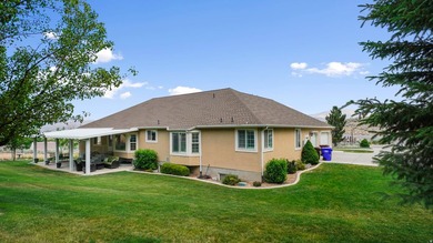 Nestled in a peaceful cul-de-sac, this beautifully updated home - photo 35