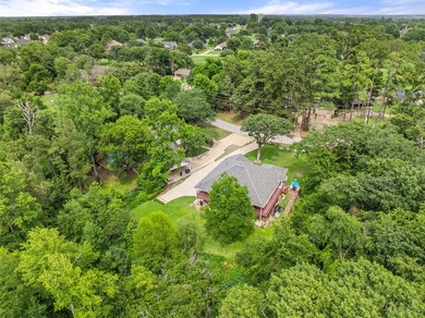 Custom-built, one owner home in beautiful Hideaway Lake, Texas - photo 36