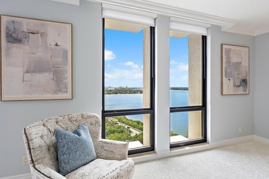 Wake up to panoramic ocean views from this beautifully appointed - photo 13
