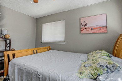 Charming and well-maintained property offering a 3-bedrooms with