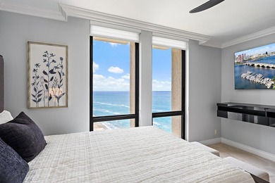 Wake up to panoramic ocean views from this beautifully appointed - photo 20