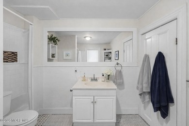 Exceptional investment opportunity in the heart of sought-after - photo 27