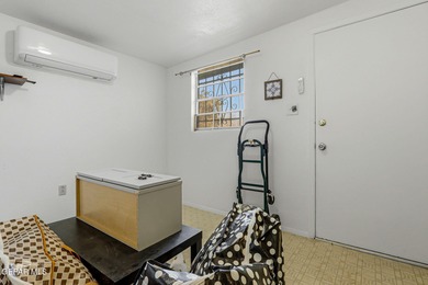 Charming and well-maintained property offering a 3-bedrooms with