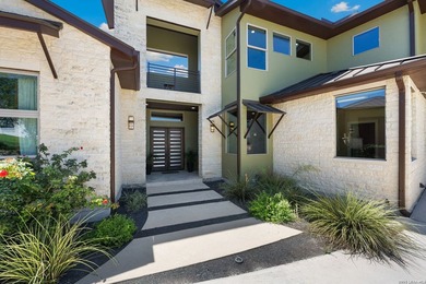 Perched to capture breathtaking views over a nature preserve - photo 11