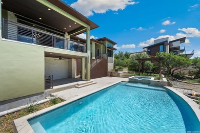 Perched to capture breathtaking views over a nature preserve - photo 23