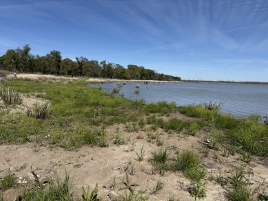 Waterfront Lot, 131 ft Shoreline in New Subdivision on RC Lake! - photo 4