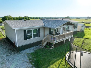 Welcome to ideal rural living and modern convenience with this - photo 35