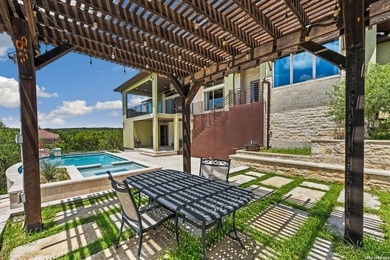 Perched to capture breathtaking views over a nature preserve - photo 38