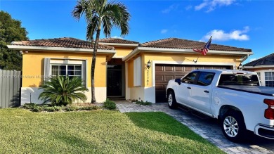 (private lake, pond, creek) Home For Sale in Cutler Bay Florida