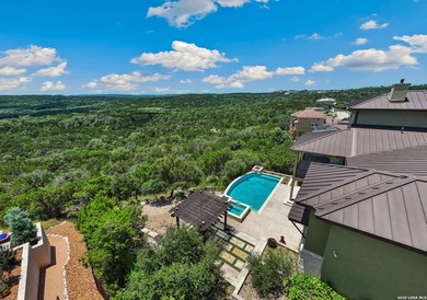 Perched to capture breathtaking views over a nature preserve - photo 42