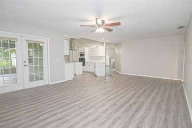 Welcome to 103 Glistening Dr in Auburndale, FL--where comfort - photo 14