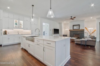 Welcome to 3 Ridgeland Street -- An Extraordinary Custom Home in - photo 18
