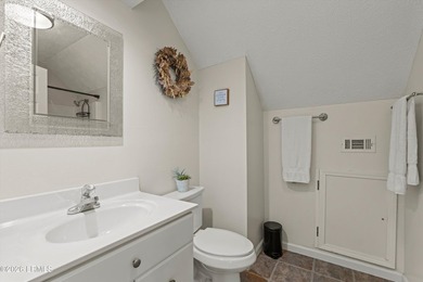 Welcome to 9 Lucerne Avenue, a well-maintained 4 bedroom, 2.5 - photo 22